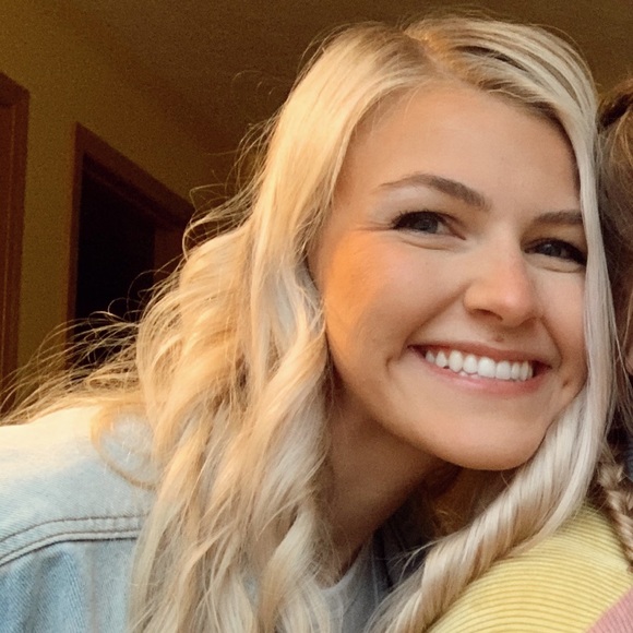 • Meet me • - Picture 1 of 1